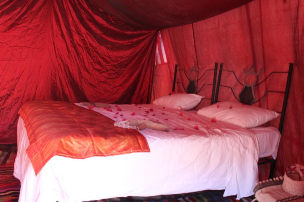 فندق Camp Mars دوز المظهر الخارجي الصورة