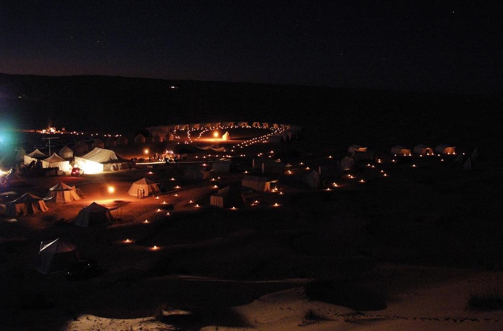 فندق Camp Mars دوز المظهر الخارجي الصورة