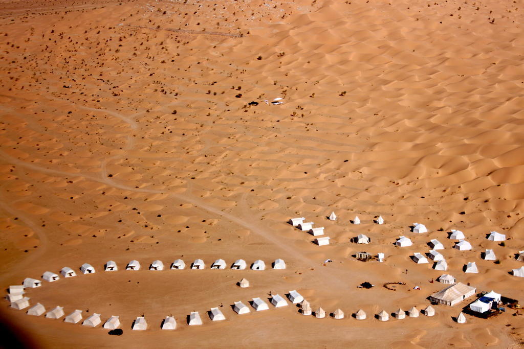 فندق Camp Mars دوز المظهر الخارجي الصورة